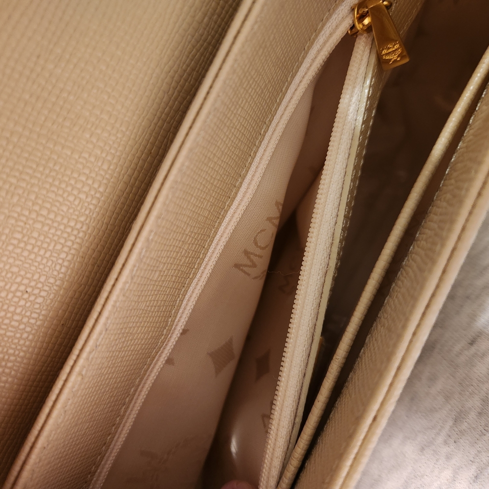 MCM Cream Shoulder Bag/Saddle Bag with Gold Accents - Picture 12 of 13
